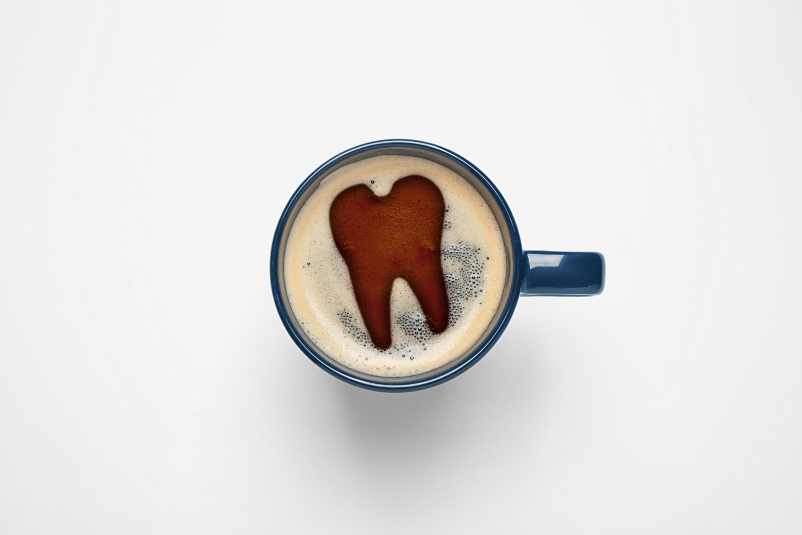 does coffee stain teeth